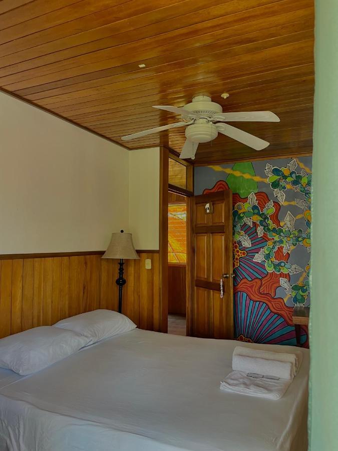 Casa Nostra Otel Lívingston Dış mekan fotoğraf